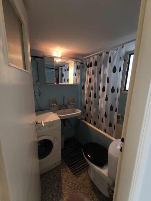 Appartement Marina Zea ピレウス エクステリア 写真