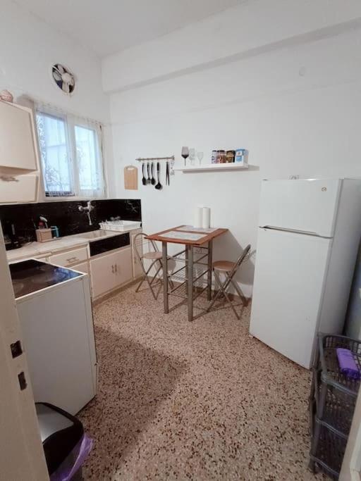 Appartement Marina Zea ピレウス エクステリア 写真