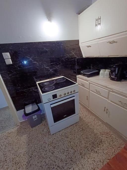 Appartement Marina Zea ピレウス エクステリア 写真